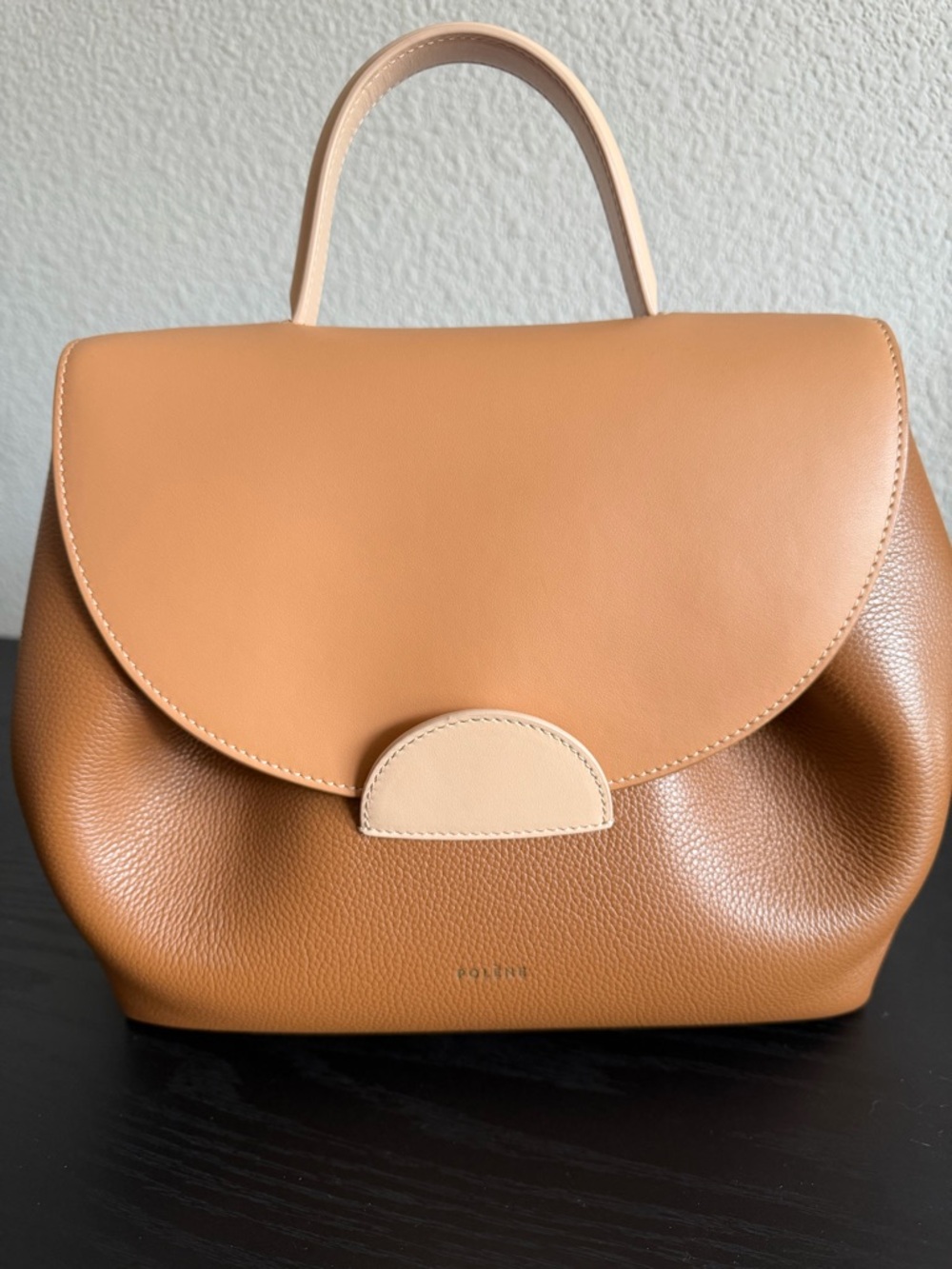 Polène Numero Un, Trio Camel
